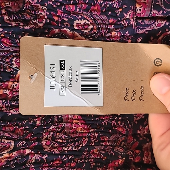 Tiered paisley skirt with flat-front smock-back waist. - Picture 6 of 9